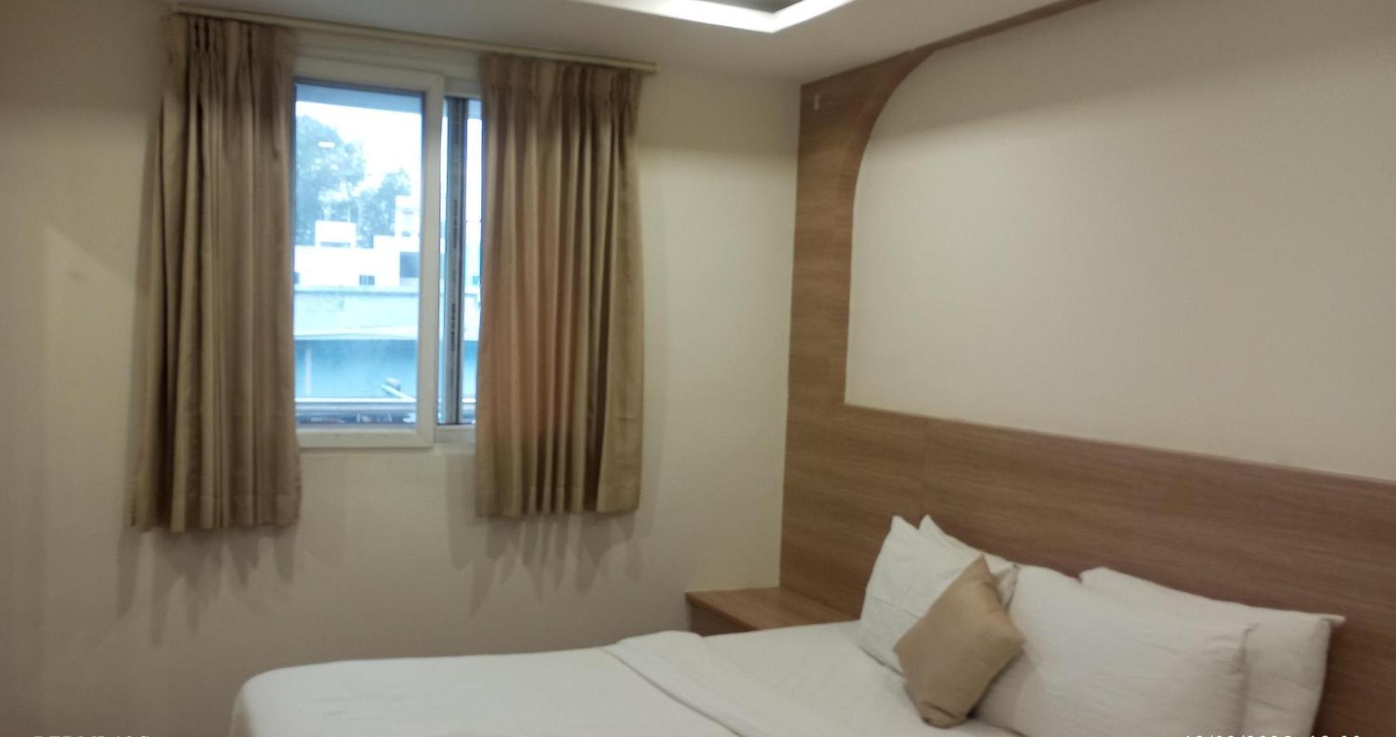 Hotel Ramtel Inn Maduráj Kültér fotó